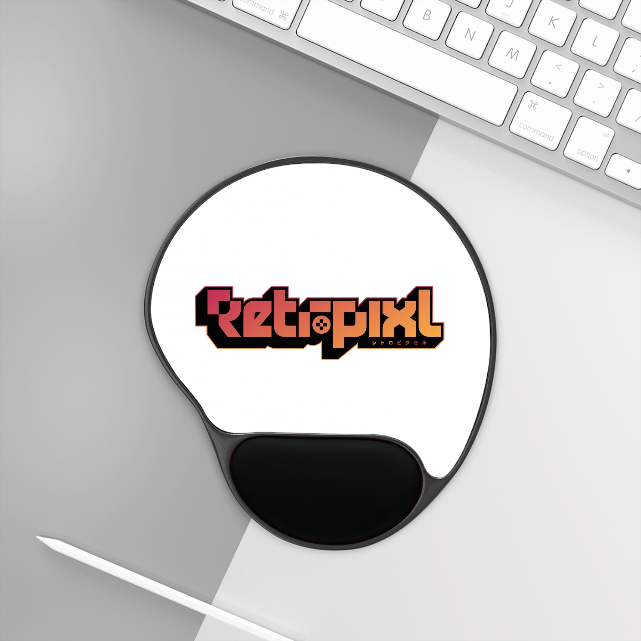 mouse pad for retro gaming players and retrogaming collectors on retropixl.com that provides consoles from Japan
