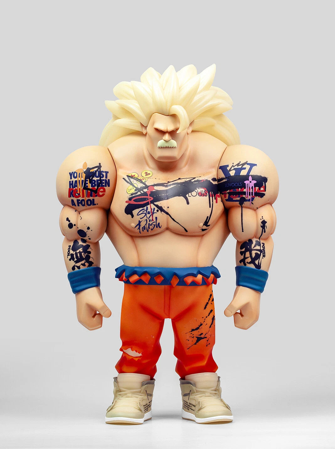 Goku exclusive collectible toy for retro gaming players and retrogaming collectors on retropixl.com which provides consoles from Japan